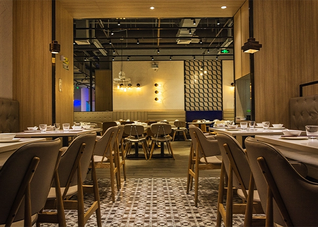 Hotels & Restaurants